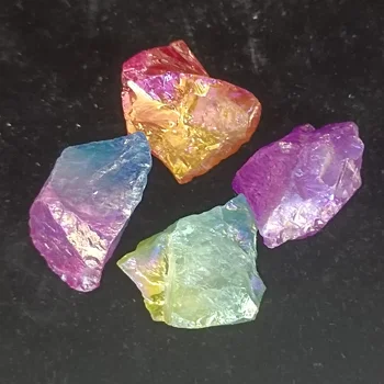 3 adet Doğal Kristal Taş Elektrolizle Renk Gökkuşağı AURA Kuvars Kaba Şifa Taş Mineral Koleksiyonu DIY Dekor